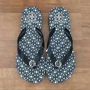 NEW Tory Burch - flip flops